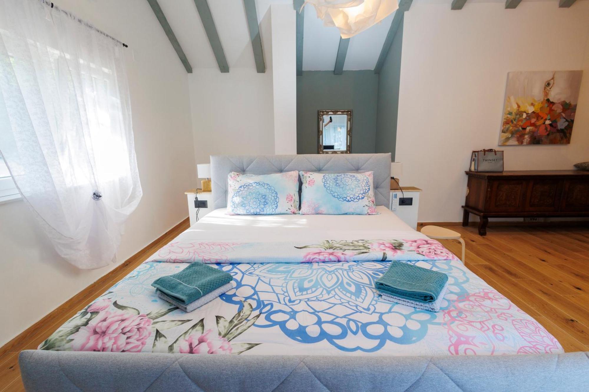 Luxury Villa Andrea Vrzika In Forest Near The Sea Zagvozd Ngoại thất bức ảnh